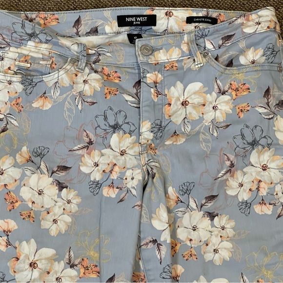 NINE WEST GLORIA VANDERBILT floral capris size 10 blue cream - Picture 10 of 10